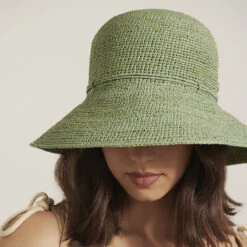 Provence 10 Bretton -Kangol Sales Shop 10provence helen kaminski provence 10 bretton apple mint 4 1