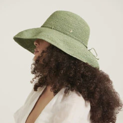 Provence 12 Bretton -Kangol Sales Shop 12provence helen kaminski provence 12 bretton apple mint 5 1