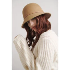 Alto 6 -Kangol Sales Shop alto 6 helen kaminski alto 6 cloche camel camel 7