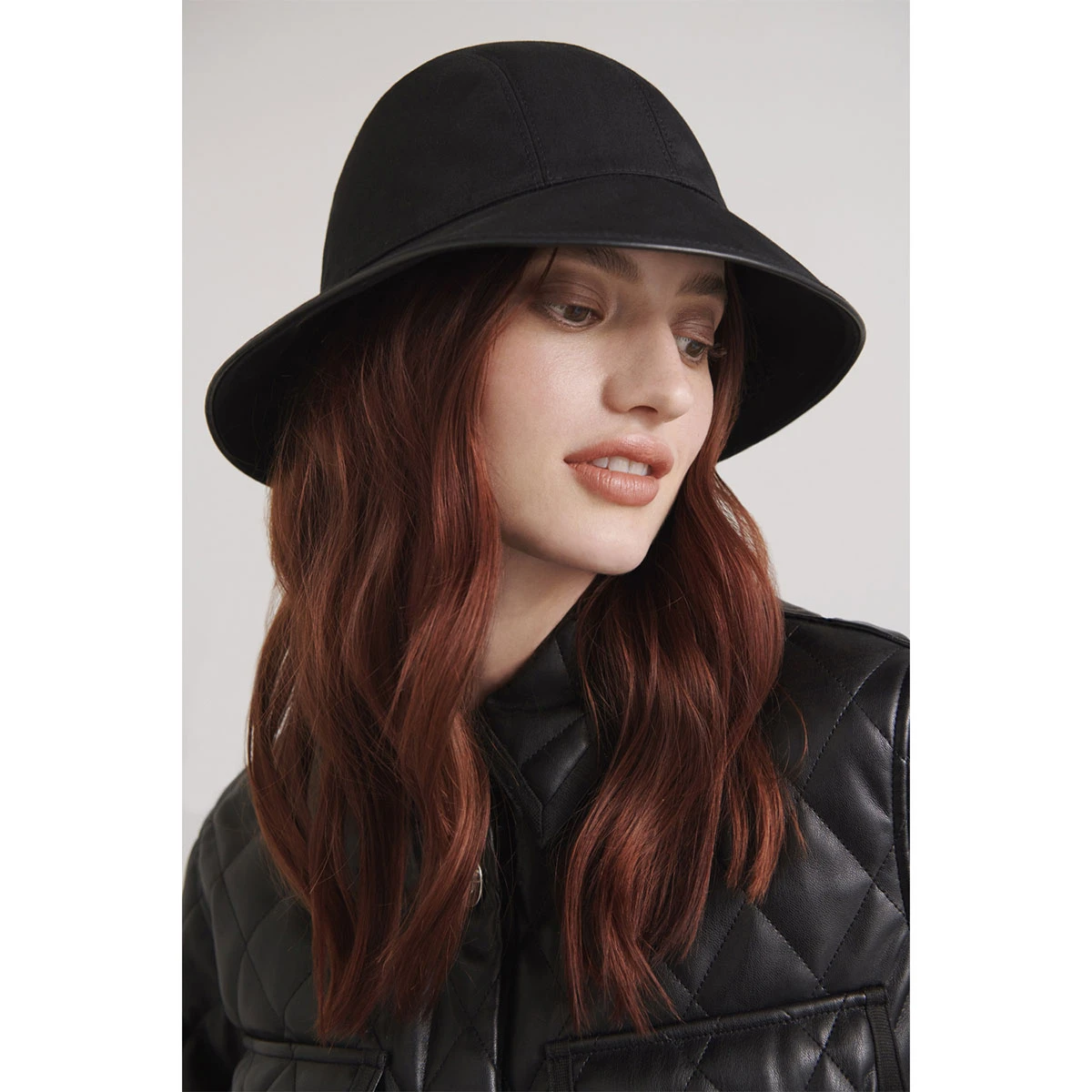 Arya Cloche 6 Arya Cloche - Image 4