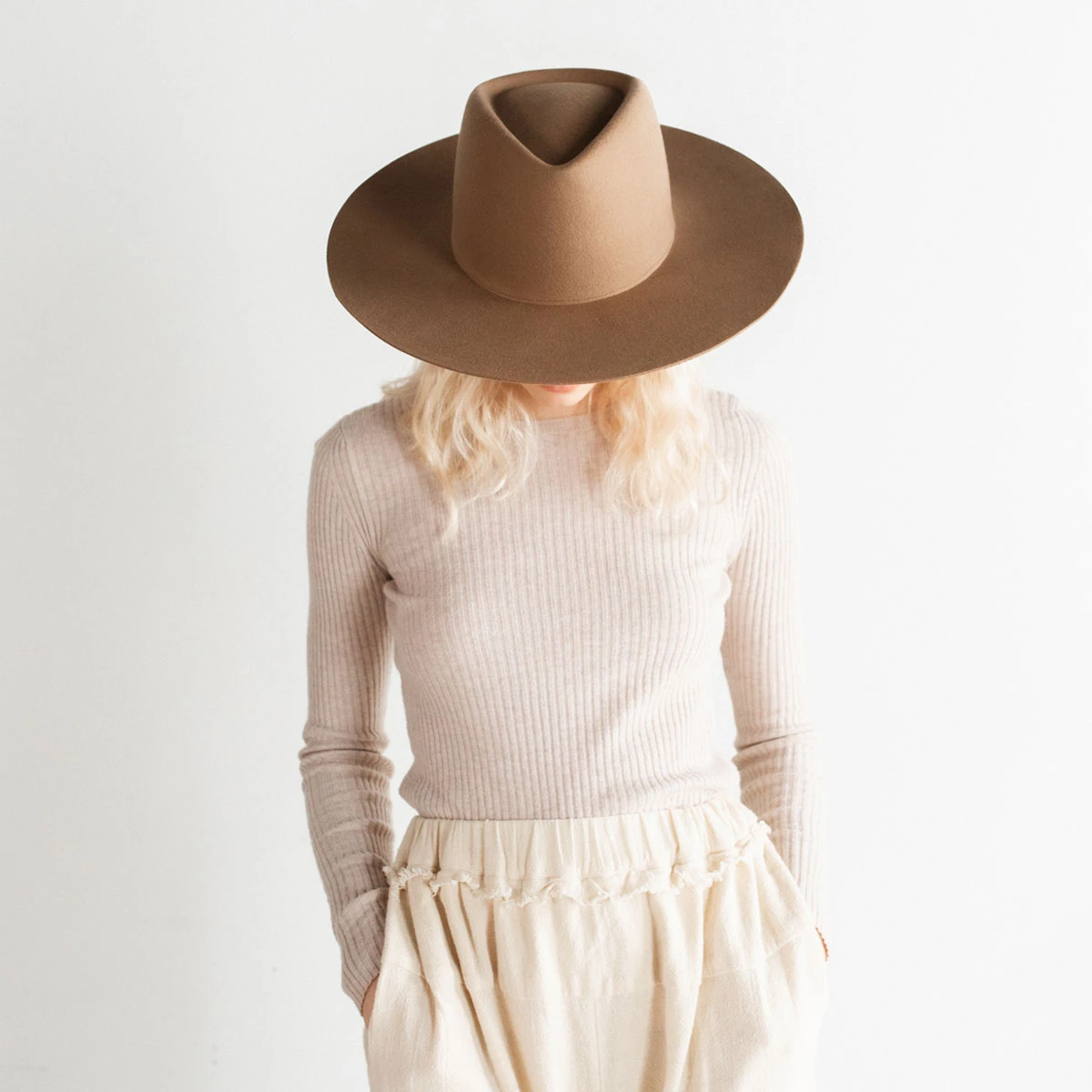 Dakota Triangle Crown 4 Dakota Triangle Crown - Image 2