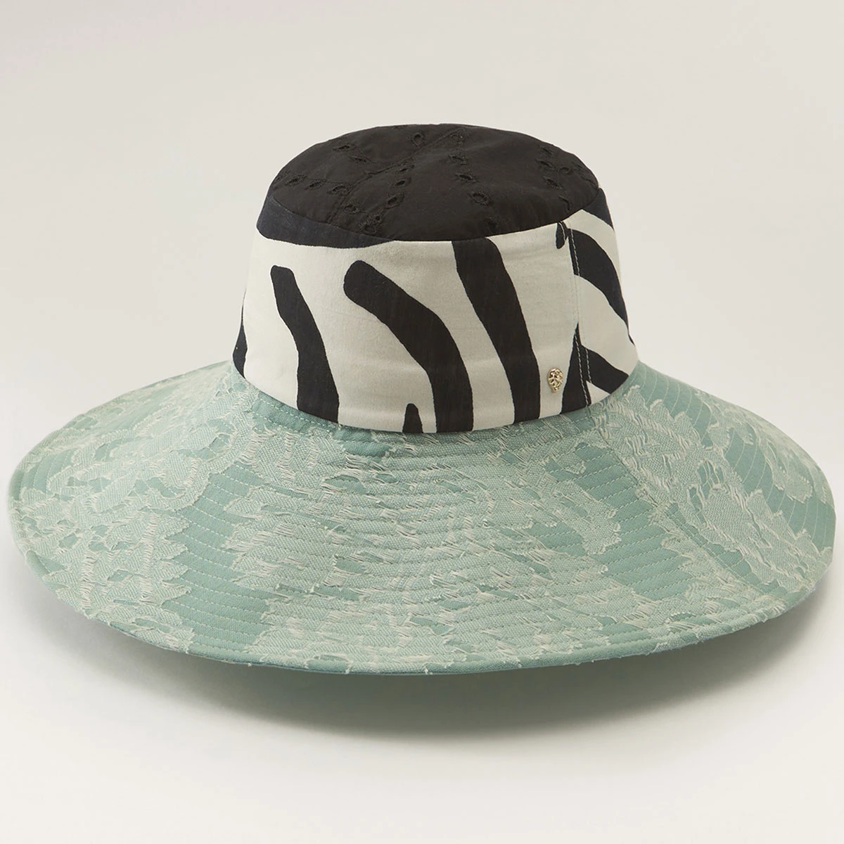 Idella Bucket 4 Idella Bucket - Image 2