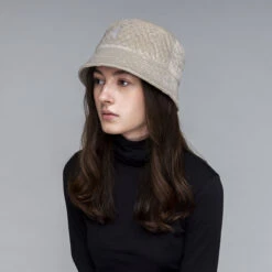 Kangol Dash Quilted Bin -Kangol Sales Shop k5310 kangol dash quilted bin w earflaps stone 11 4