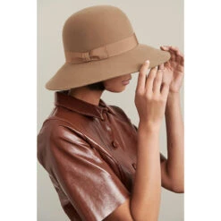Letta Floppy -Kangol Sales Shop letta helen kaminski letta wide brim cloche camel camel 4 2