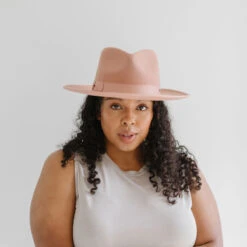 Monroe Rancher 11 Monroe Rancher -Kangol Sales Shop monroe rancher gigi pip monroe rancher dusty pink 1 2