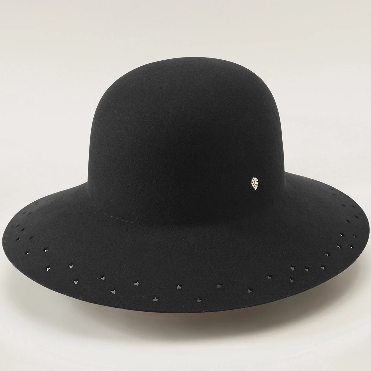 Novah Cloche 4 Novah Cloche - Image 2