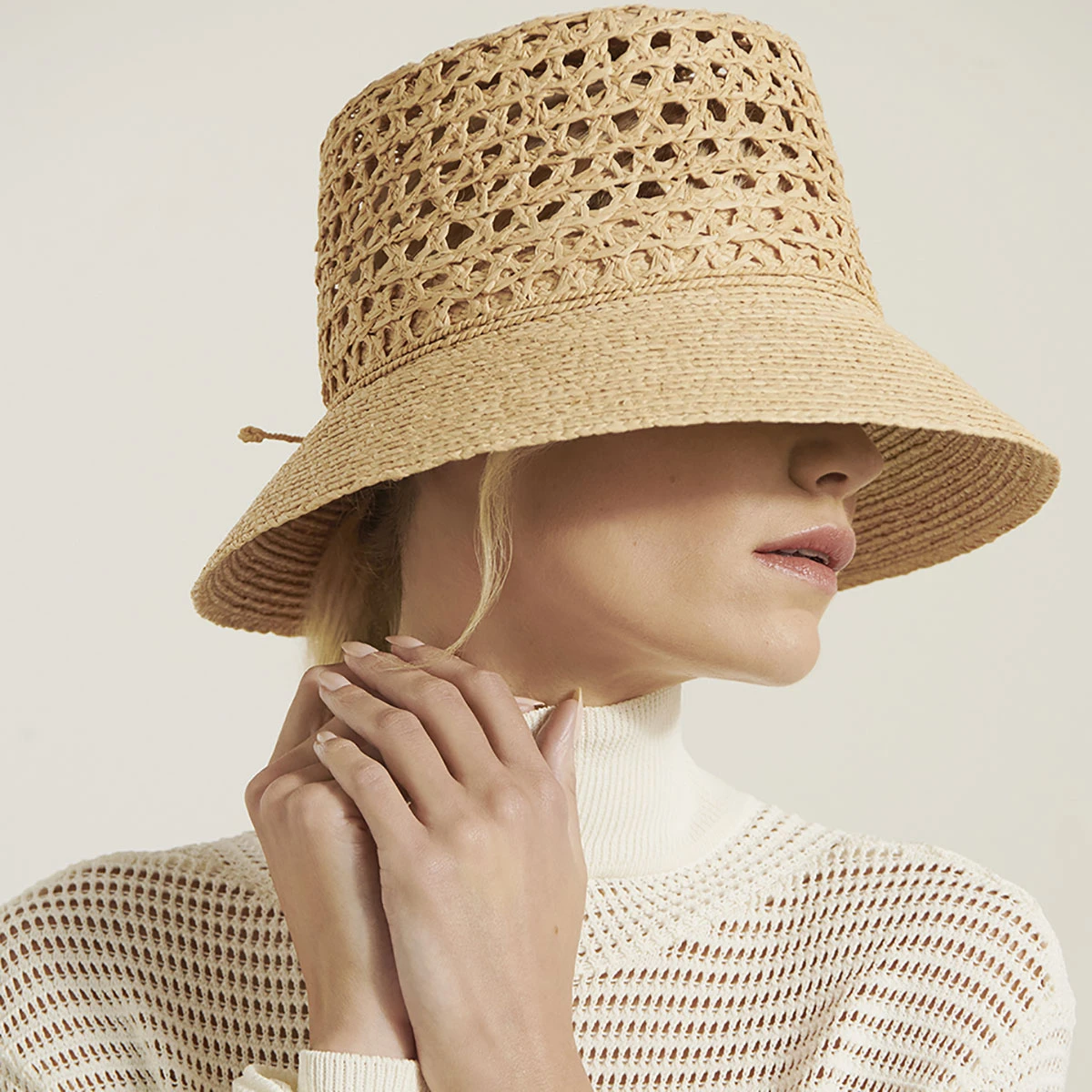 Zandar Bucket 6 Zandar Bucket - Image 4